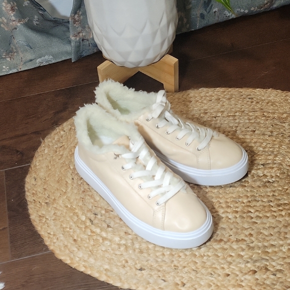 SCHUTZ Beige Lace-Up Sneakers with White Trim - Picture 2 of 11